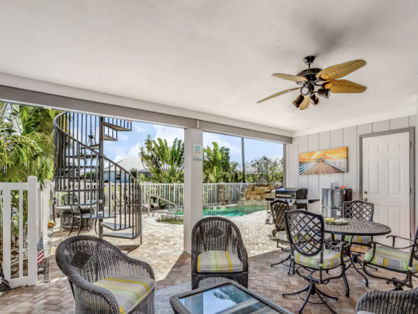 Canalfront Home with Pool, Hot Tub and Dock in Marco island